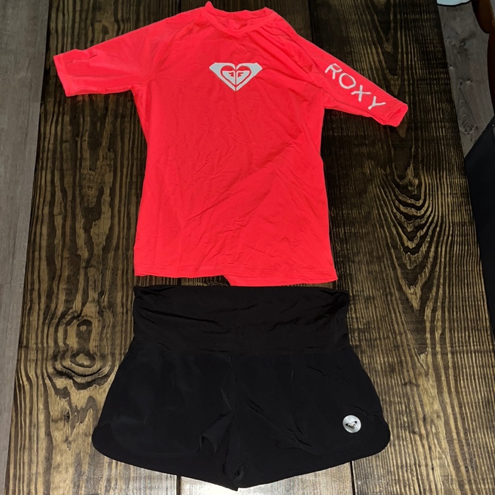 COPY - Roxy Rash Guard•L•HOT Pink Roxy Swim Shorts•M•Black